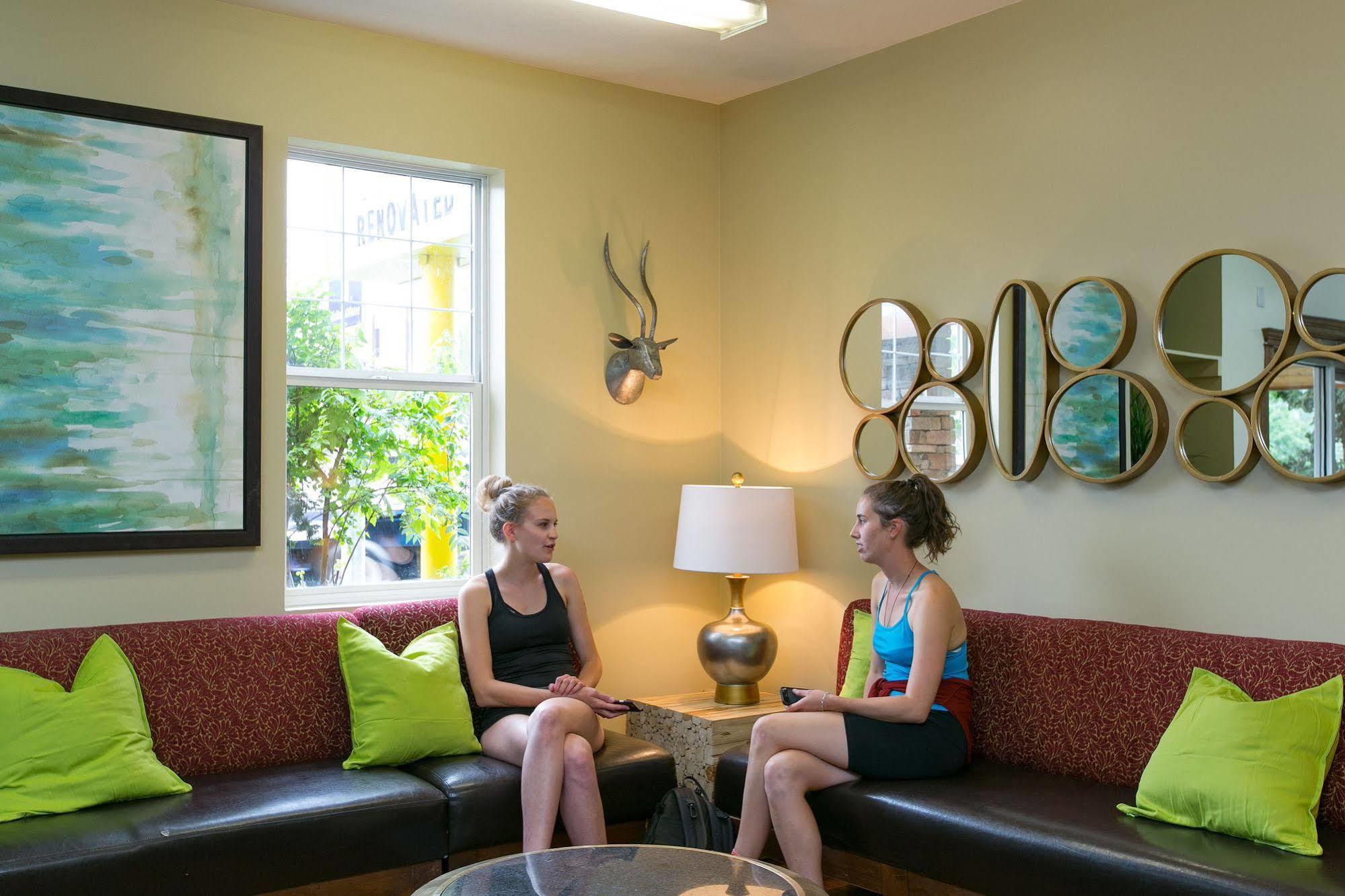 Hi Kelowna Hostel Eksteriør bilde