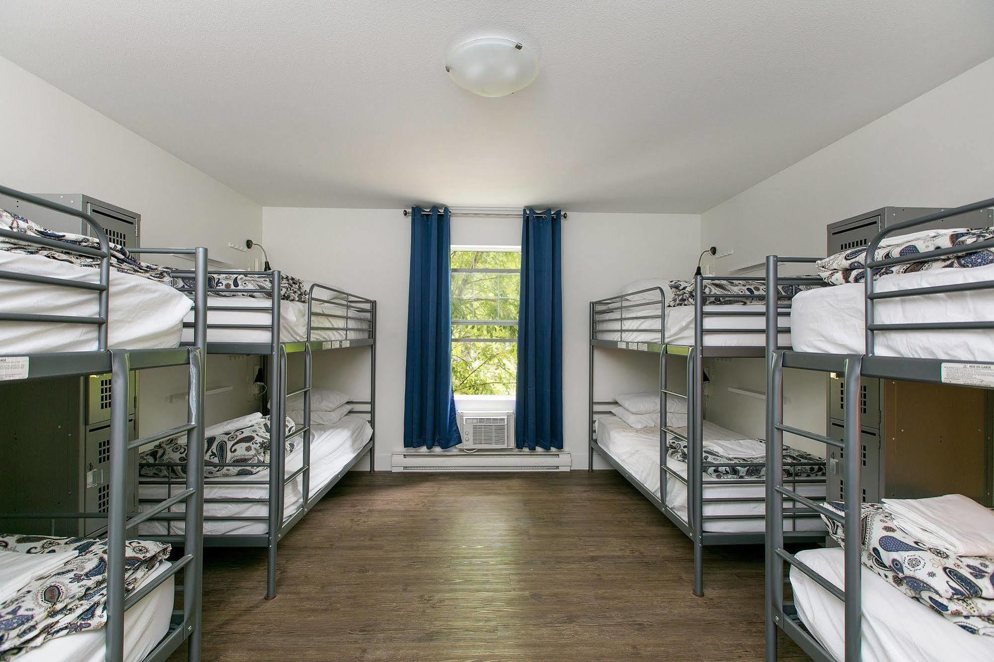 Hi Kelowna Hostel Eksteriør bilde